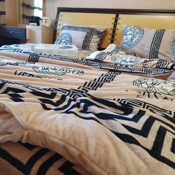 Версаче беж 11