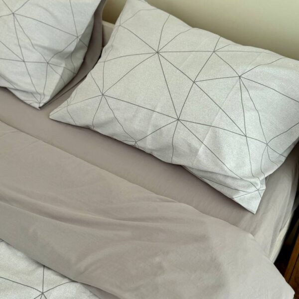 Біла трапеція 4