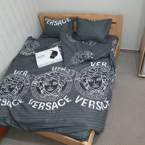 Версаче чорн ранф 1