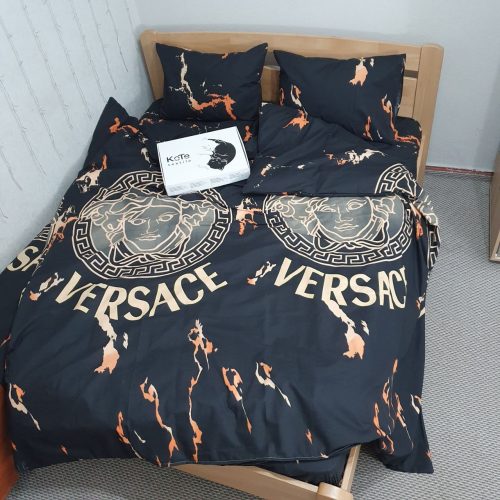 Версаче чорний 3